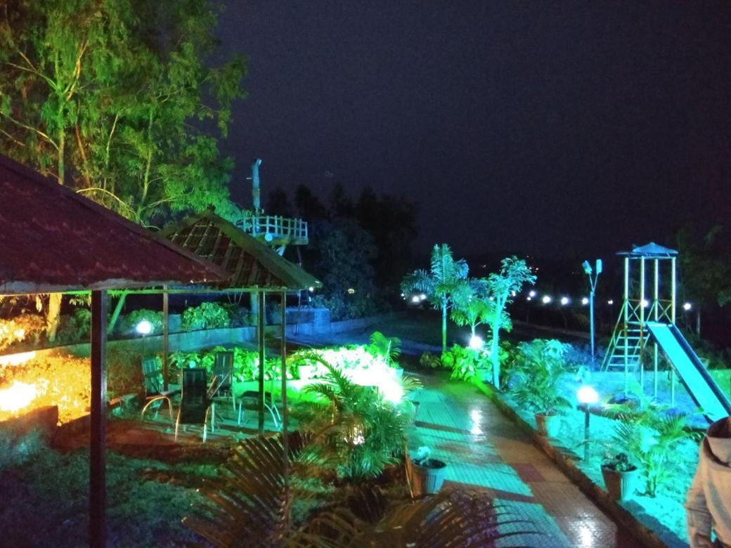 Yogadaa Royal Resort Mahābaleshwar Dış mekan fotoğraf